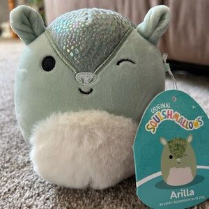 5” Arilla Armadillo Squishmallow